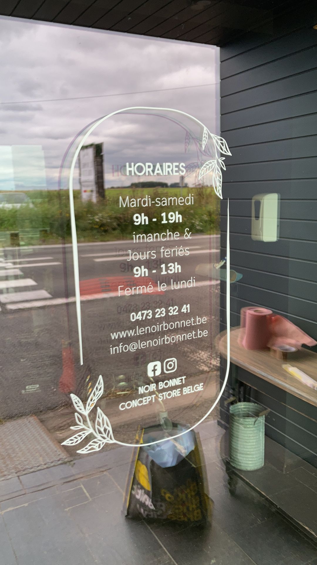 vitrine personnalisée vinyle