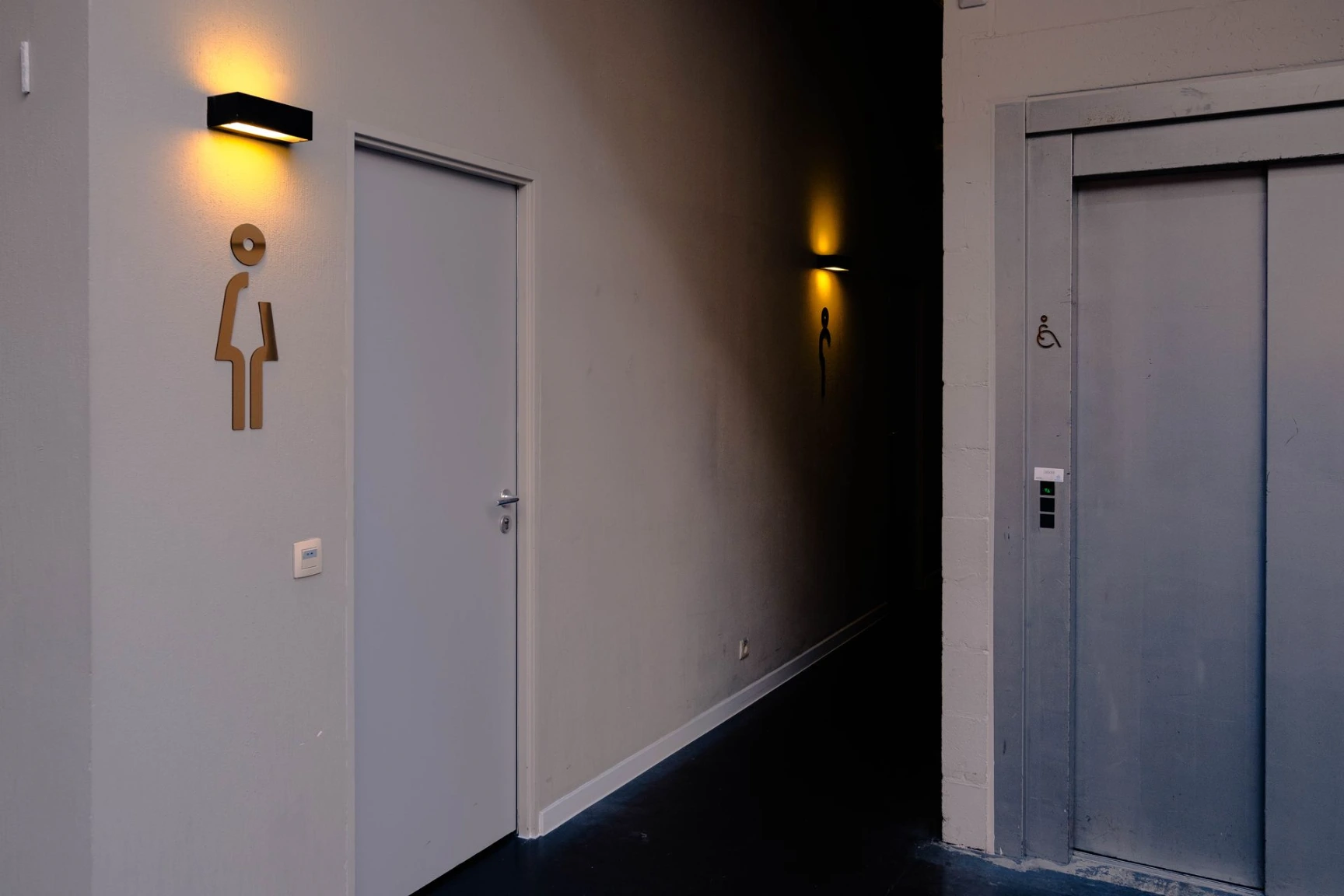 signalétique épurée bâtiment